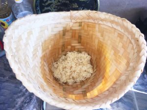 Тайская пароварка для клейкого риса без крышки.